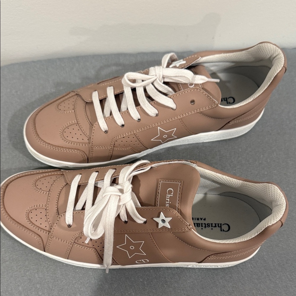 Dior Women’s Beige Sneakers